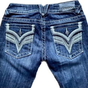 VIGOSS straight leg denim jeans. Embroidered. Low-rise. Woman’s size 25.